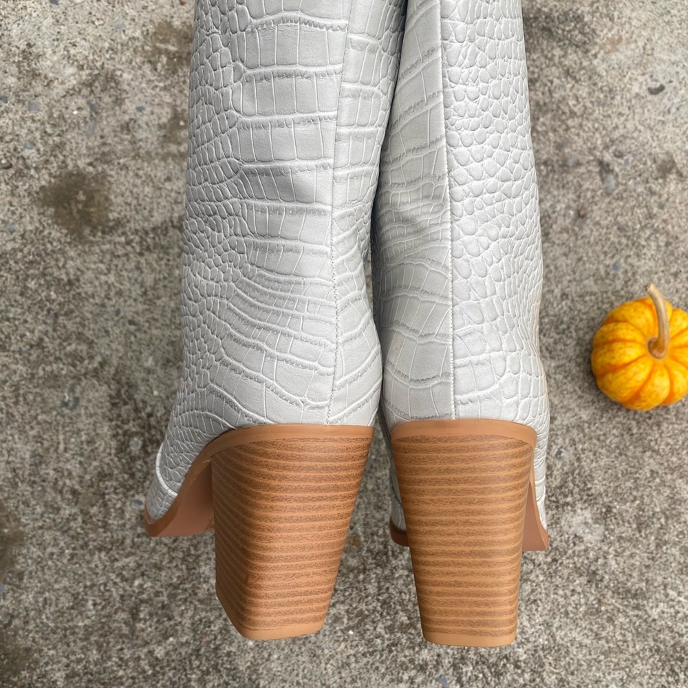 Lulus Elenora light bone grey faux snake skin western boots - Picture 4 of 8